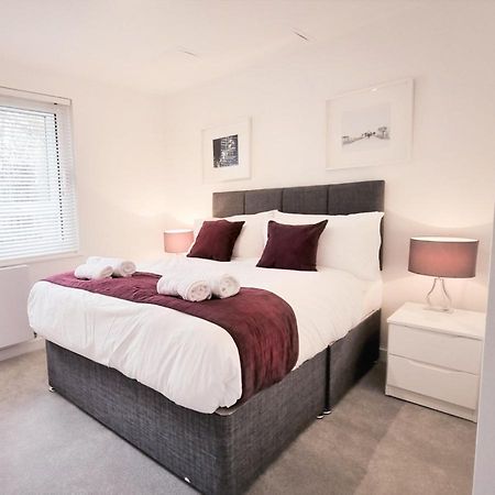 Roomspace Serviced Apartments - Kew Bridge Court Londra Dış mekan fotoğraf