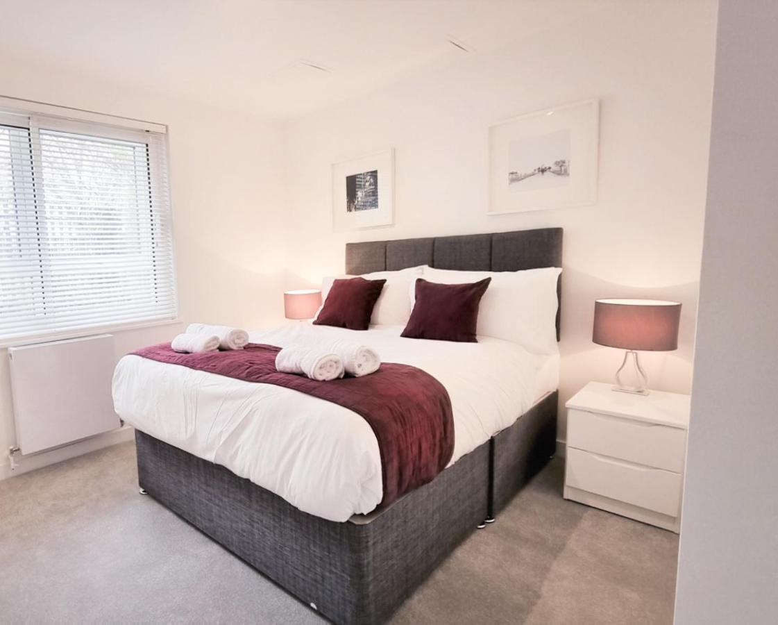 Roomspace Serviced Apartments - Kew Bridge Court Londra Dış mekan fotoğraf
